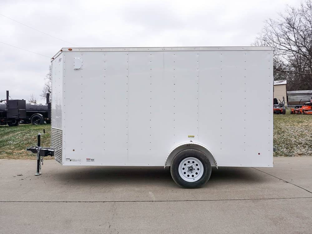 7 × 12 ft V-Nose Enclosed Trailer, photo 4