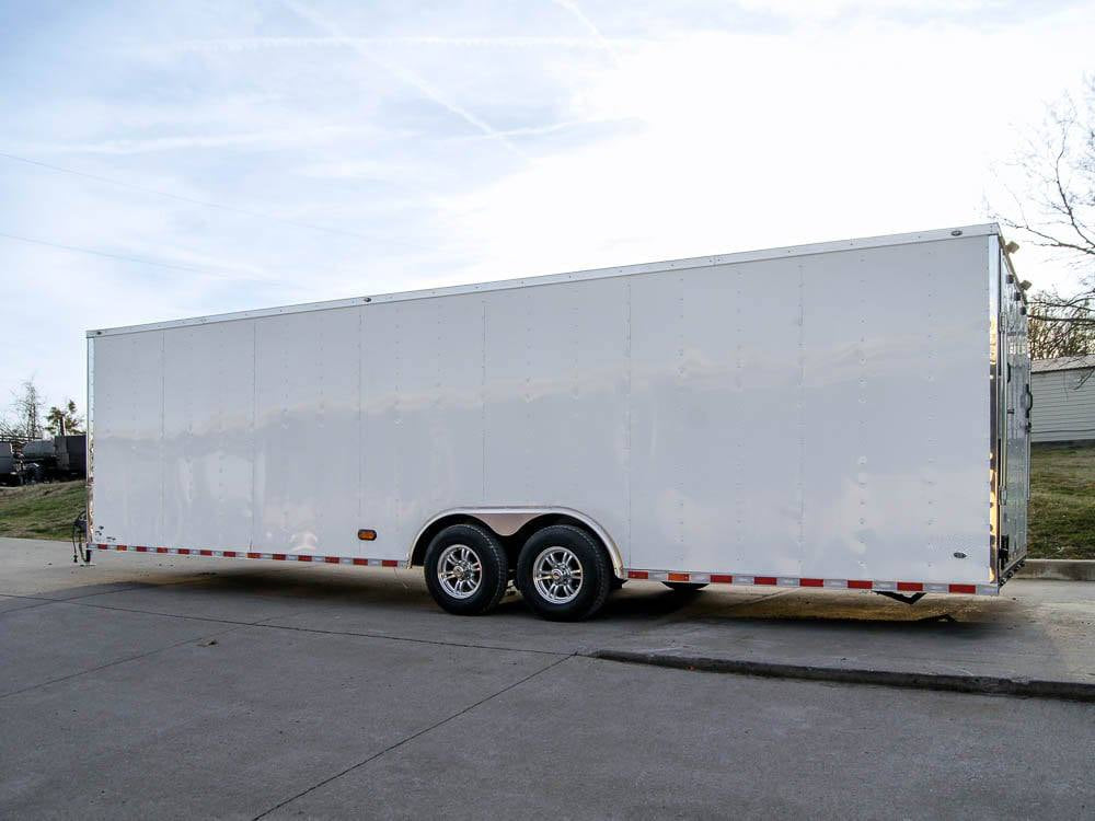 8.5 × 28 ft Enclosed Trailer, photo 3