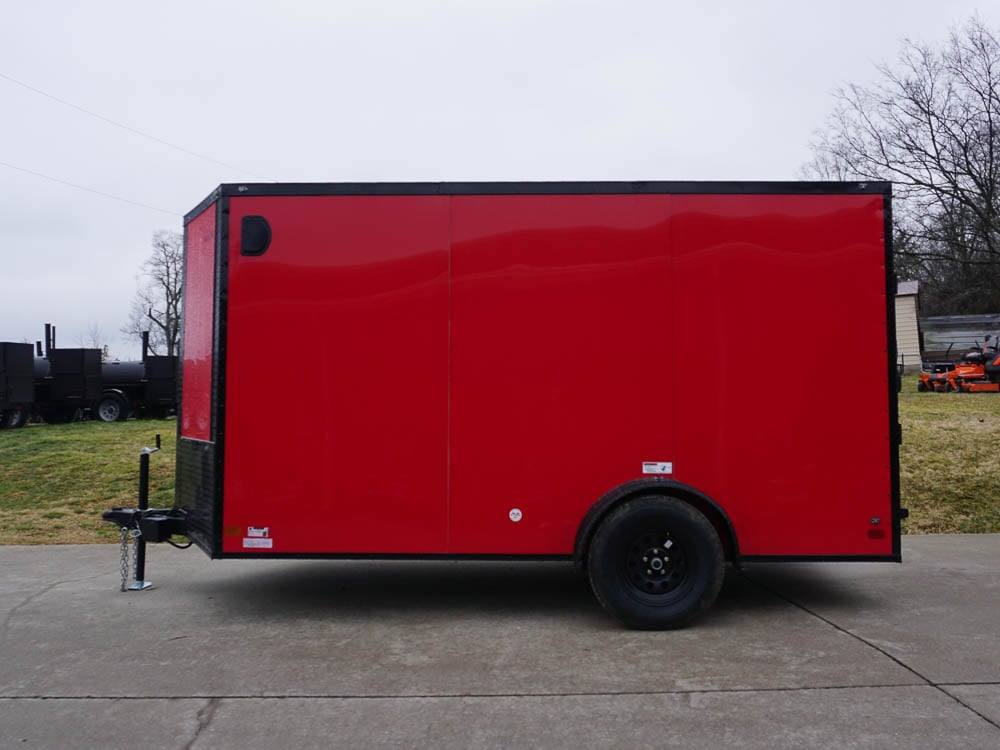 7 × 12 ft V-Nose Enclosed Trailer, photo 3
