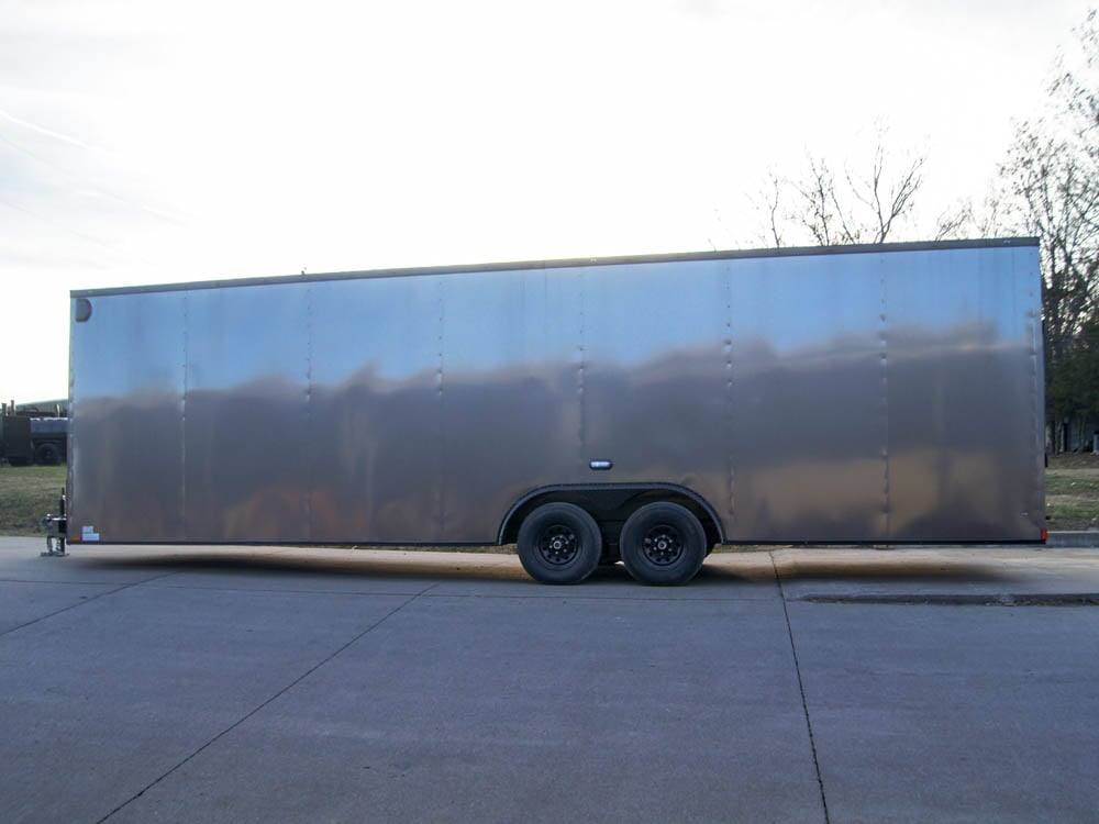8.5 × 28 ft V-Nose Enclosed Trailer, photo 5
