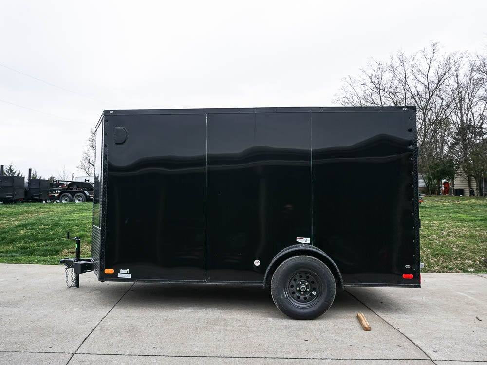 7 × 12 ft V-Nose Enclosed Trailer, photo 4