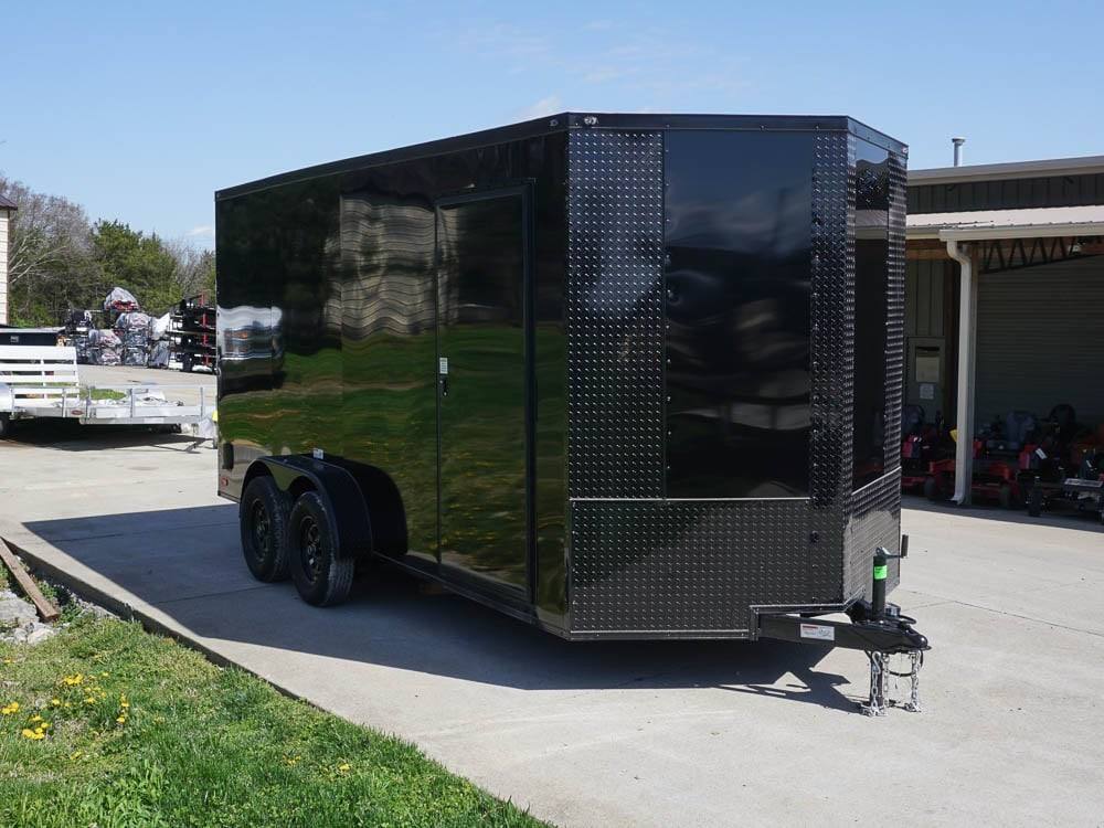 7 × 16 ft V-Nose Enclosed Trailer, photo 3