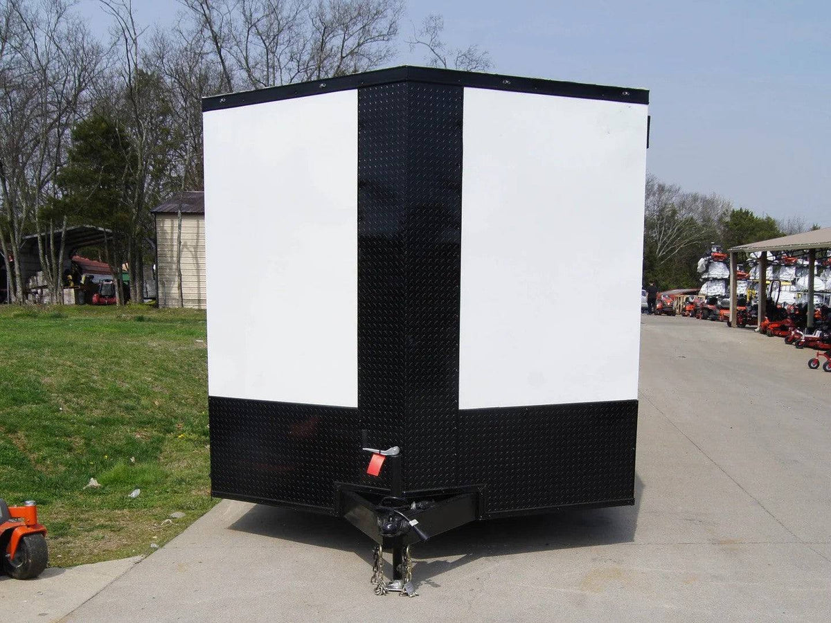 8.5 × 20 ft V-Nose Enclosed Trailer, photo 2