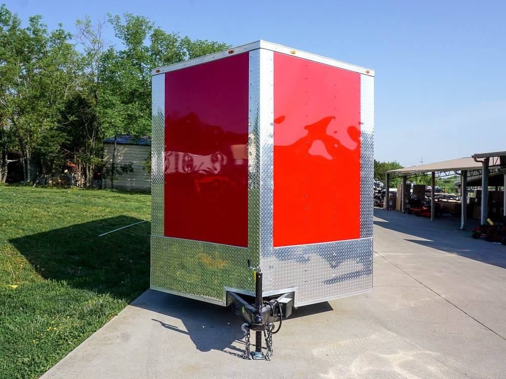 8.5 × 18 ft Enclosed Trailer, photo 2