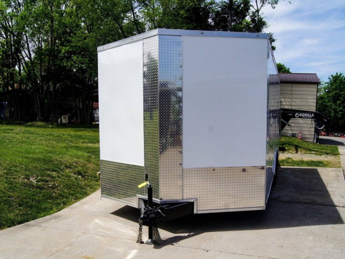 8.5 × 20 ft V-Nose Enclosed Trailer, photo 2