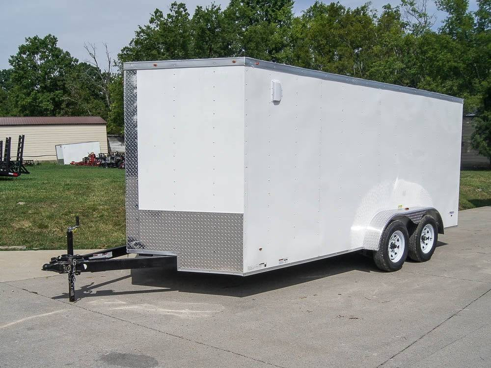 7 × 16 ft V-Nose Enclosed Trailer, photo 4