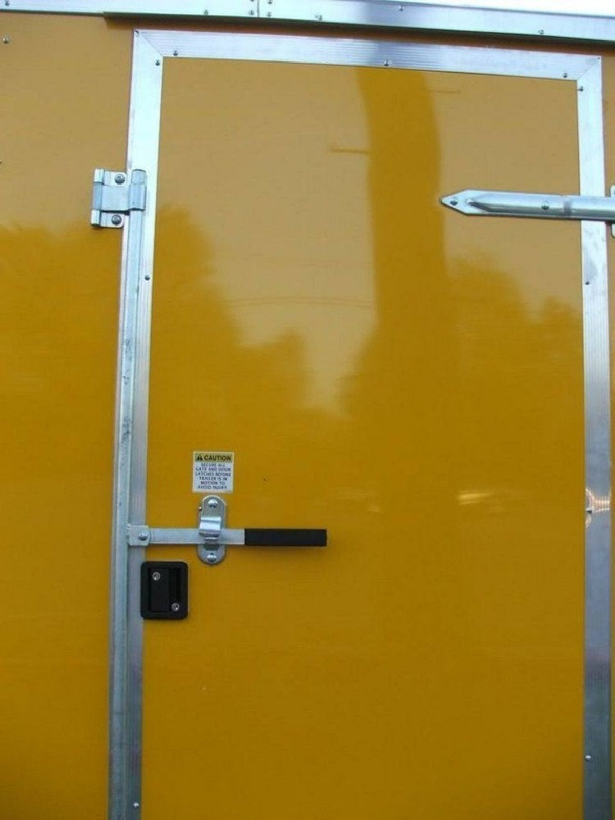 8.5 × 24 ft Enclosed Car Hauler, photo 4