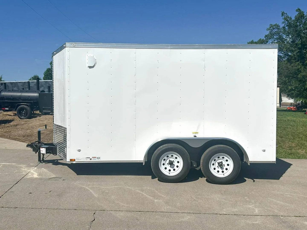 7 × 12 ft V-Nose Enclosed Trailer, photo 3
