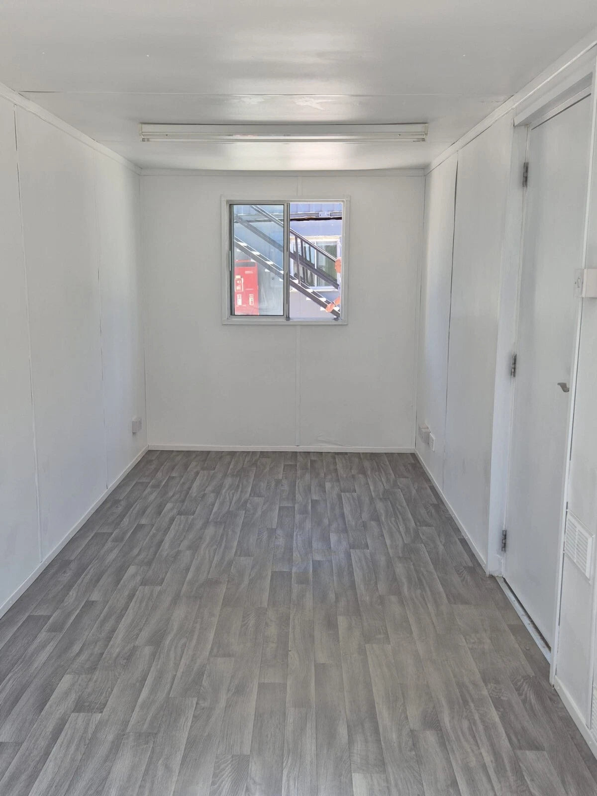 20 × 8 ft AV Open Plan Office Green, photo 2