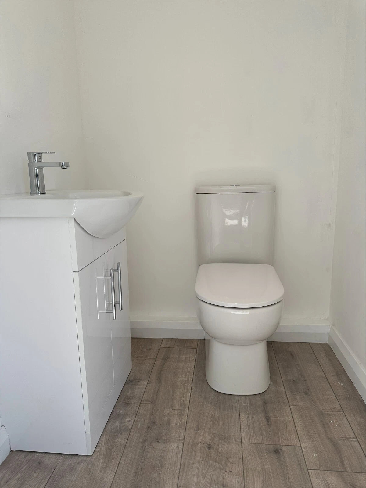 7.5×3m Office with kitchenette/WC, photo 3